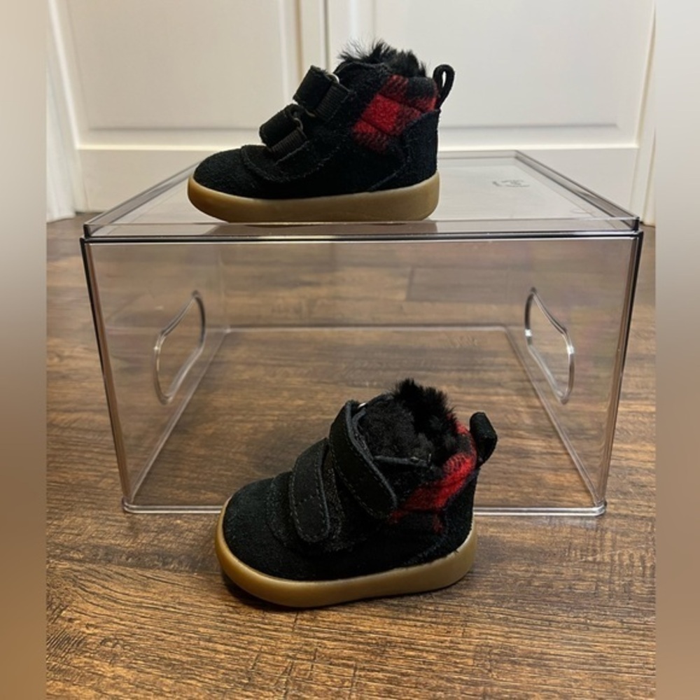 Ugg Pritchard Buffalo Plaid Infant Shoes/Boots Color Black/Red Size 0/1 XS